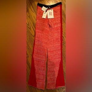 NWT Neera 20.52 red pants